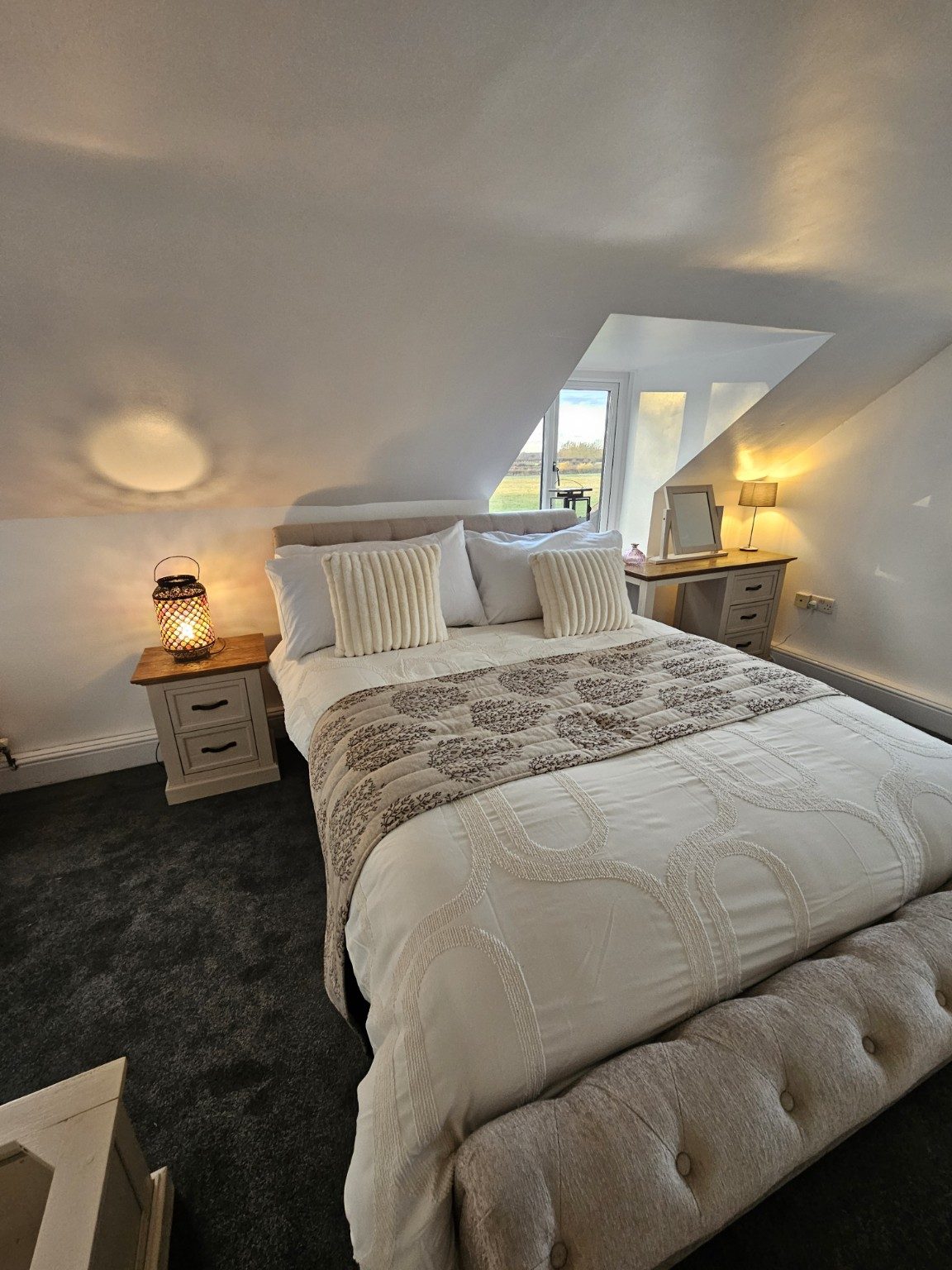 Yaffles Barn king-size bedroom