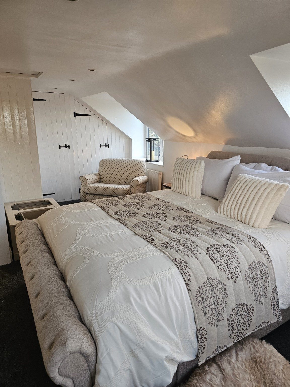 Yaffles Barn bedroom